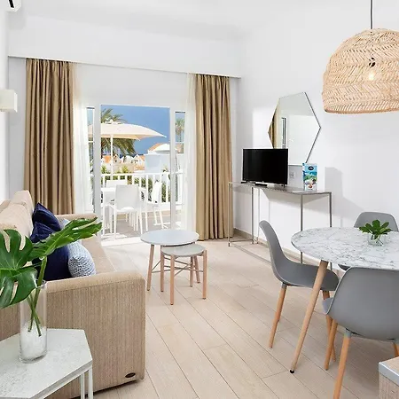 Aparthotel Lagos De Fañabé 4*