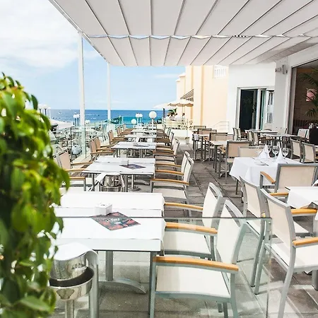 Aparthotel Lagos De Fañabé 4*